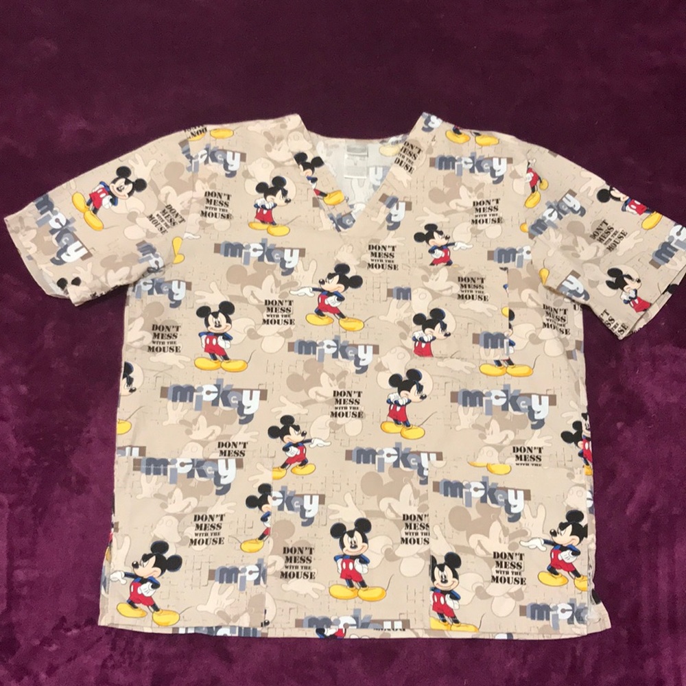 Disney Mickey Mouse men’s scrub top.